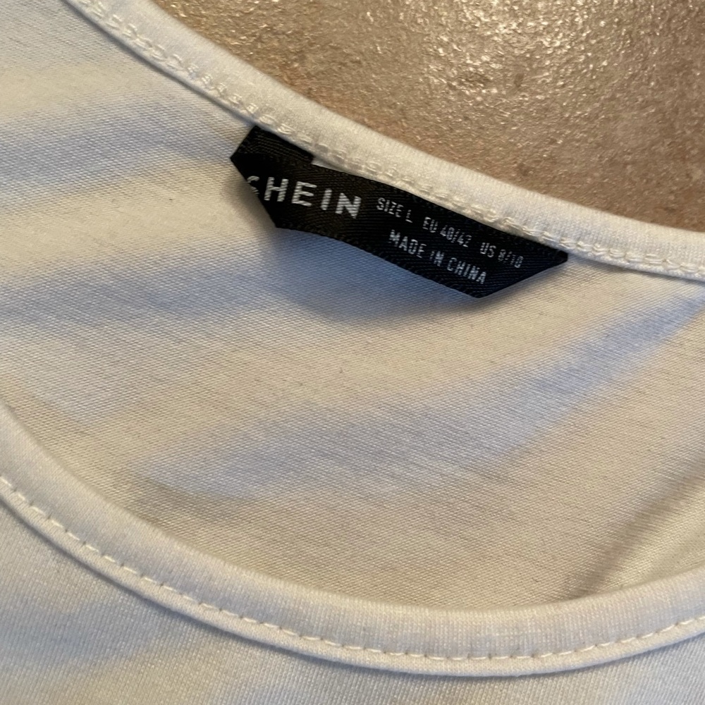 SHEIN tank - Picture 3 of 3